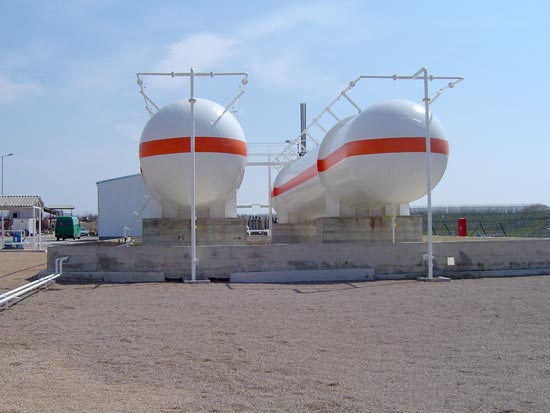 BRALA TRADE - plinsko gospodarstvo UNP-a, Islam LATINSKI kod Zadra, HRVATSKA, 2004.