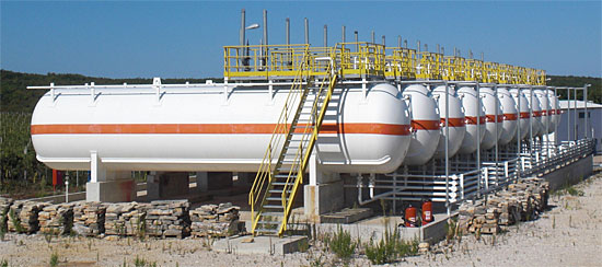 BRALA TRADE - plinsko gospodarstvo UNP-a, Islam LATINSKI kod Zadra, HRVATSKA, 2004.